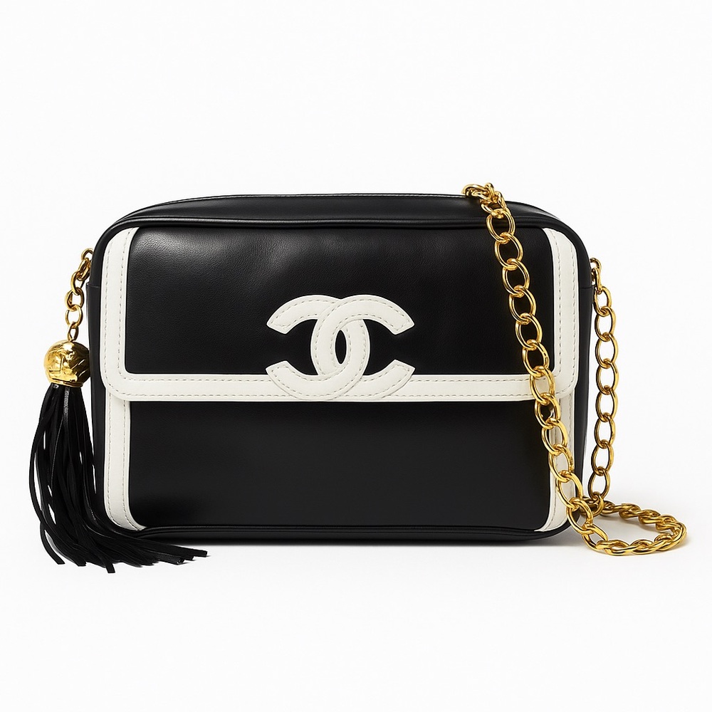 **Chanel Camera Bag Purse A01364 – Rare 1980s Reissue – Pristine Full Set**